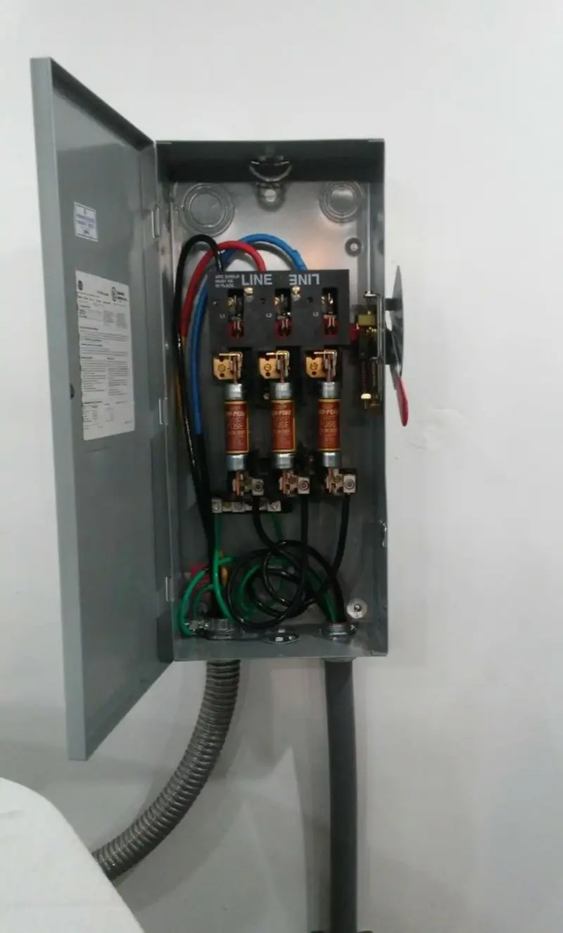 Three-phase disconnect switch installed for Electrical Wiring & Rewiring in Dallas